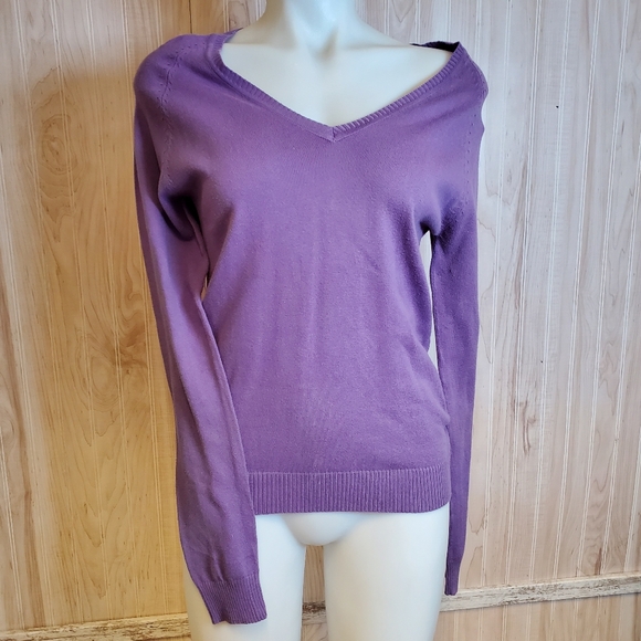 Zara Soft Knit Sweater V Neck. Women's Size L Purple Soft Cotton Blend - Picture 1 of 3